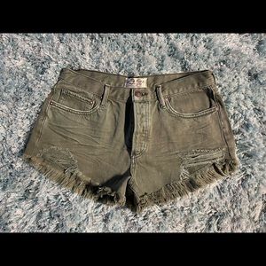 We The Free ~ Free People green shorts size 26